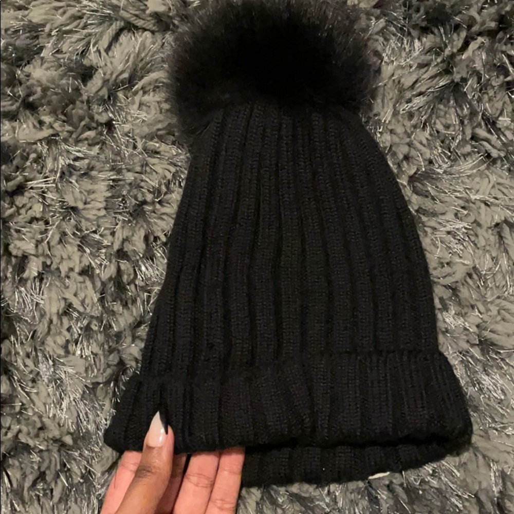 Moncler Black Beanie REAL FUR Pom Pom Hat Authentic - Picture 5 of 14